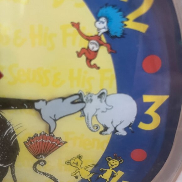Lot of DR. SEUSS 10" Wall Clock Cookbook 8 Window Clings Teacher Classroom - Picture 11 of 14